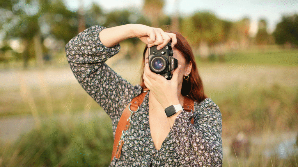 Packing smart can be the difference between missing a shot and capturing a perfect moment. Photographers who travel light move faster, stay flexible, and focus more on creativity instead of heavy gear. 10 Ultimate Packing Tips for Photographers to Travel Light and Capture Stunning Shots shares practical, experience-based tips that help photographers reduce weight without sacrificing image quality. These tips solve real travel problems—limited space, quick movement, and gear safety—so you can stay ready to shoot wherever the journey takes you.