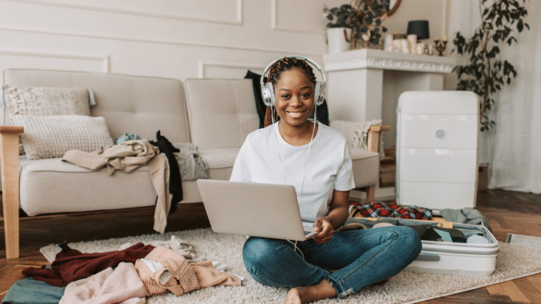 Staying Productive When Working From Home or While Traveling: Practical Methods That Actually Work