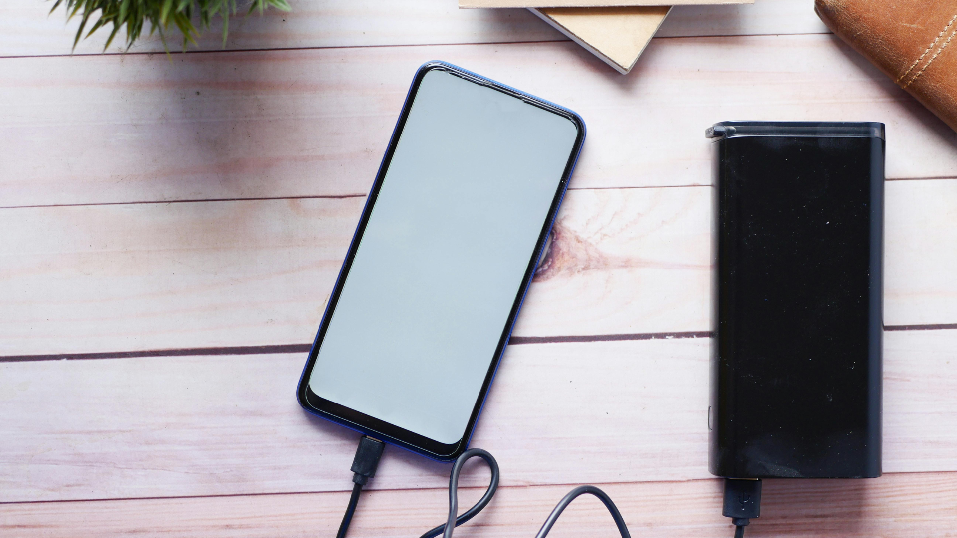 Best Power Banks for Travel: Safe Capacity, Fast Charging, Airline Tips