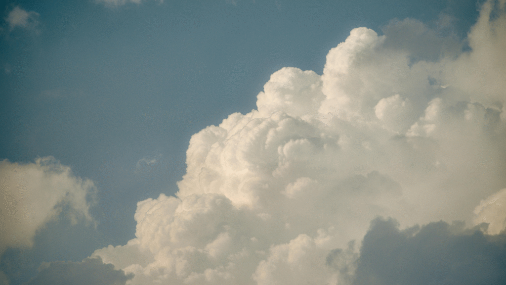21 Dreamy Cloud Quotes to Calm Your Mind and Soul