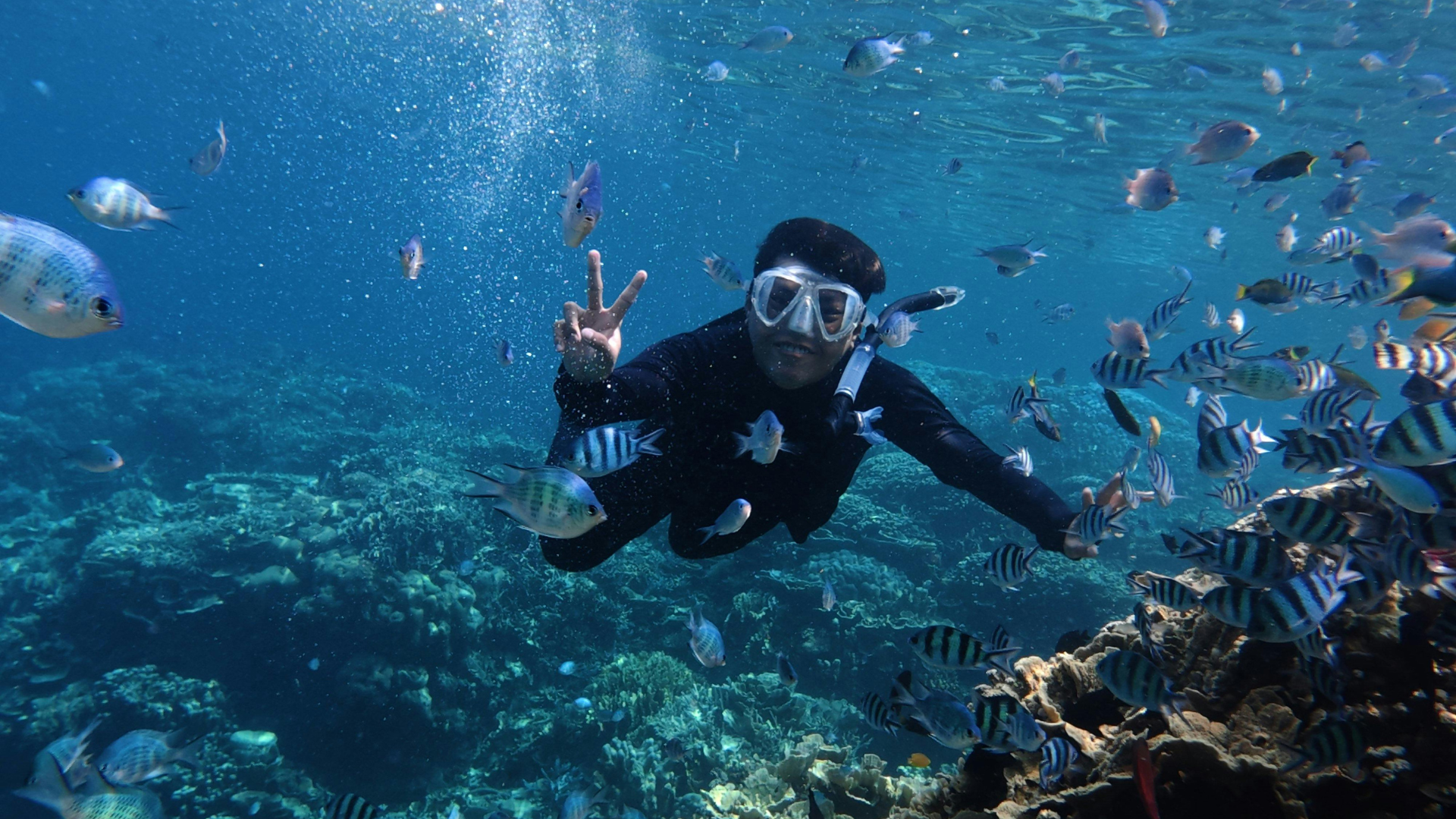 9 Best Snorkeling Destinations with Quotes & Gear Tips